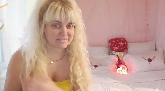 SunnySylvia online show from 12.26.24