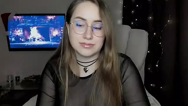 SeasonalSomeone online show from 01.10.25