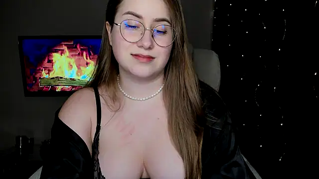 SeasonalSomeone online show from 02.06.25