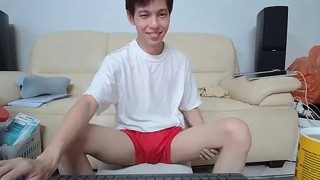 Snapshot of andrewooi chatting on 02.18.26 andrewooi online show from 02.18.26