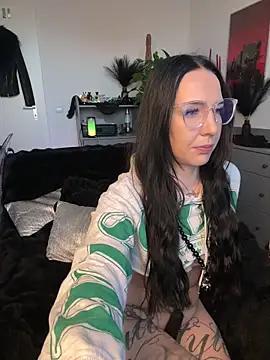 Trixie-Tainted online show from 03.03.26