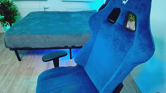 CranberryHot online show from 10.26.25