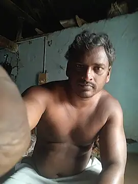 Snapshot of rohanhotguy chatting on 02.28.26 rohanhotguy online show from 02.28.26