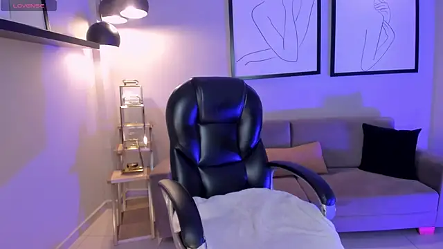 MorganHicks online show from 05.04.26