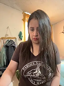 latinfemale online show from 04.21.26