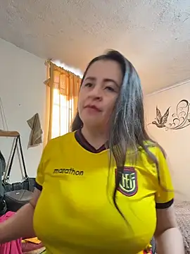 Snapshot of latinfemale chatting on 06.30.26 latinfemale online show from 06.30.26