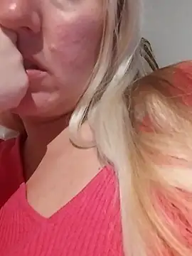 Mllesha74000 online show from 11.16.25