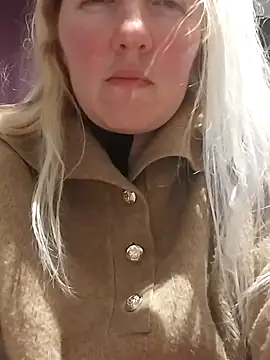 Snapshot of Mllesha74000 chatting on 02.13.26 Mllesha74000 online show from 02.13.26