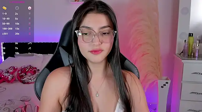 Snapshot of esmeralda_colllins chatting on 03.17.25 esmeralda colllins online show from 03.17.25