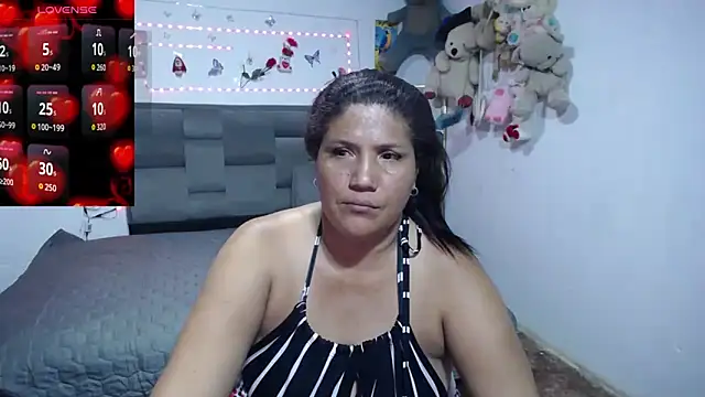 Sharloth milf online show from 12.13.25