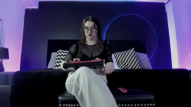  Jade 16 online show from 08.04.26