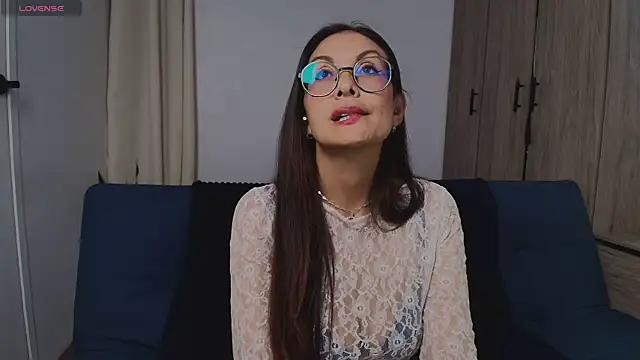 Swetisabella01 online show from 07.28.26