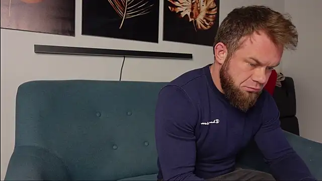 Snapshot of Tommy_Burnz chatting on 01.02.25 Tommy Burnz online show from 01.02.25