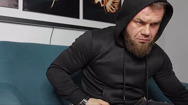 Snapshot of Tommy_Burnz chatting on 03.07.25 Tommy Burnz online show from 03.07.25