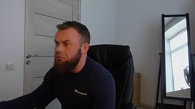 Snapshot of Tommy_Burnz chatting on 03.15.25 Tommy Burnz online show from 03.15.25