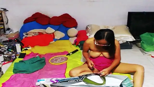 1CuteAndSexy69 online show from 01.31.25