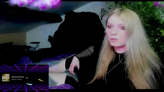 Snapshot of Blacklim00n chatting on 12.08.24 Blacklim00n online show from 12.08.24