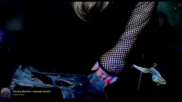 Snapshot of Blacklim00n chatting on 02.20.25 Blacklim00n online show from 02.20.25