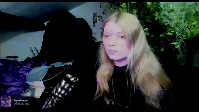 Snapshot of Blacklim00n chatting on 02.23.25 Blacklim00n online show from 02.23.25