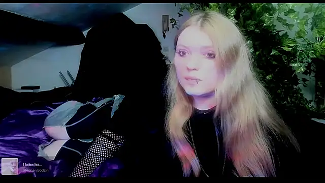 Snapshot of Blacklim00n chatting on 02.24.25 Blacklim00n online show from 02.24.25