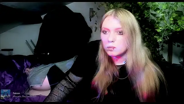 Snapshot of Blacklim00n chatting on 03.07.25 Blacklim00n online show from 03.07.25