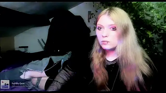 Snapshot of Blacklim00n chatting on 03.10.25 Blacklim00n online show from 03.10.25