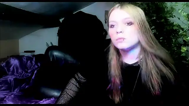 Snapshot of Blacklim00n chatting on 03.21.25 Blacklim00n online show from 03.21.25