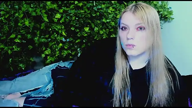 Snapshot of Blacklim00n chatting on 02.18.26 Blacklim00n online show from 02.18.26