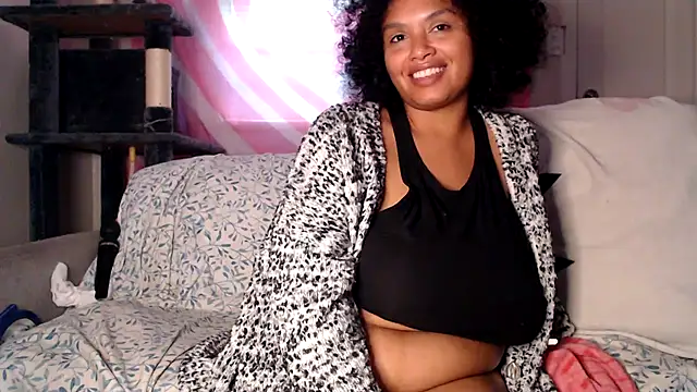 TasteeKitty online show from 10.04.25