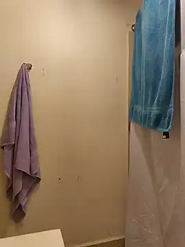 tropikboy online show from 10.13.25