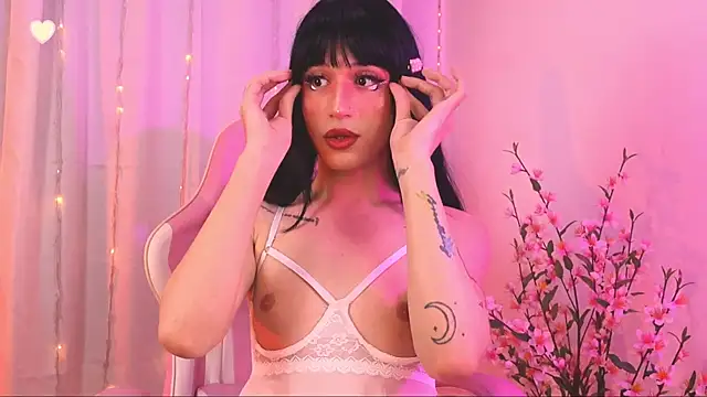 Snapshot of rosseblondee chatting on 12.03.25 rosseblondee online show from 12.03.25