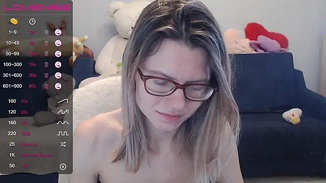 night is dark online show from 02.18.25