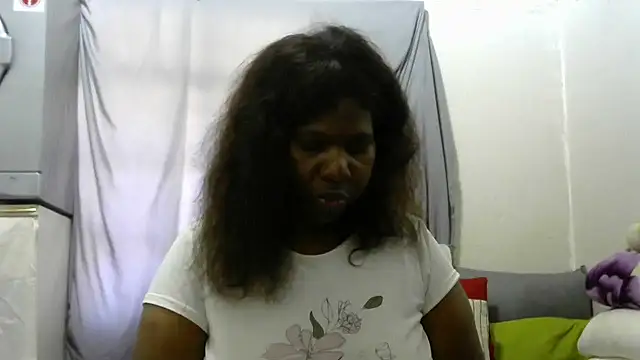 Snapshot of Delicioussexy chatting on 05.16.26 Delicioussexy online show from 05.16.26
