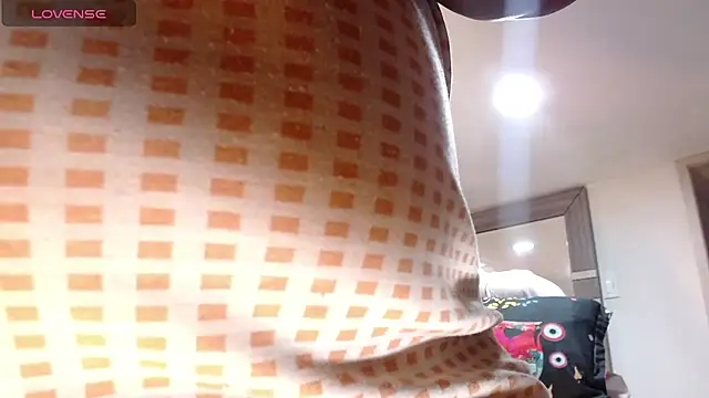 TamyJhonson online show from 10.27.25