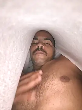 Snapshot of Vickyrajput009 chatting on 09.15.25 Vickyrajput009 online show from 09.15.25