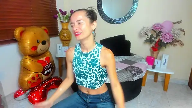 NicoleSantana online show from 04.23.26