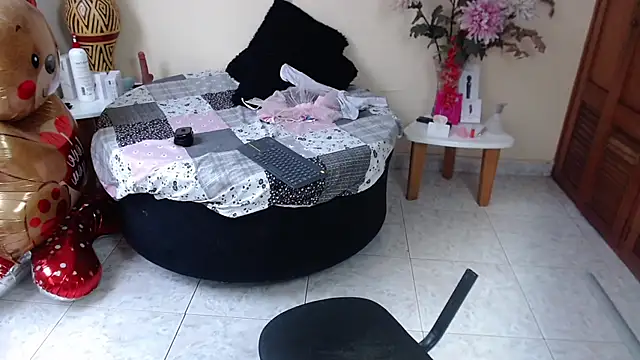 NicoleSantana online show from 07.10.26