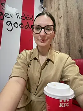 The Snowwhitee online show from 03.20.26