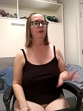 Snapshot of SweetandNaughty1 chatting on 02.03.26 SweetandNaughty1 online show from 02.03.26