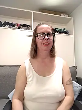 Snapshot of SweetandNaughty1 chatting on 02.04.26 SweetandNaughty1 online show from 02.04.26