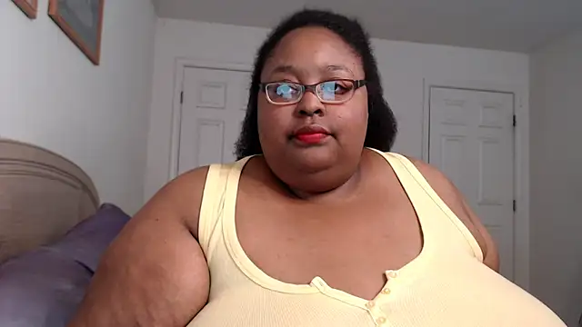 Snapshot of Loves_Aura chatting on 12.27.24 Loves Aura online show from 12.27.24