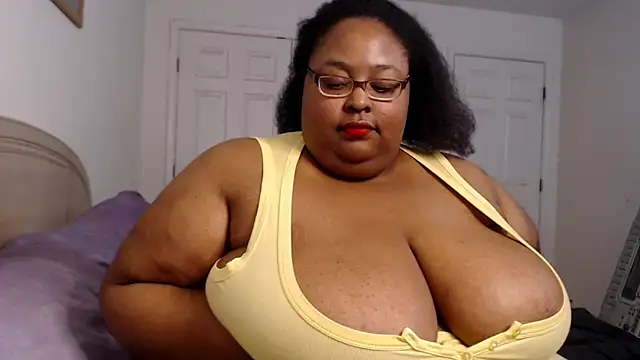 Snapshot of Loves_Aura chatting on 01.03.25 Loves Aura online show from 01.03.25