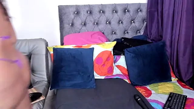 Snapshot of candy_sex_hot_ chatting on 03.04.25 candy sex hot  online show from 03.04.25