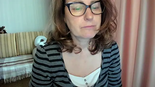 lauraoven online show from 05.06.26