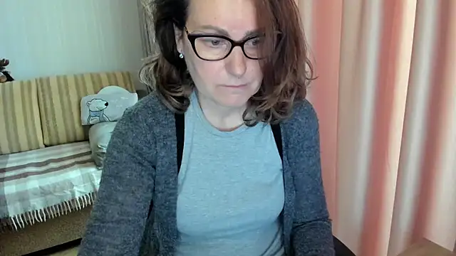 lauraoven online show from 05.08.26