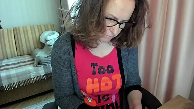 lauraoven online show from 05.16.26