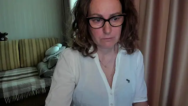 lauraoven online show from 05.22.26