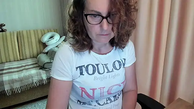 lauraoven online show from 06.10.26