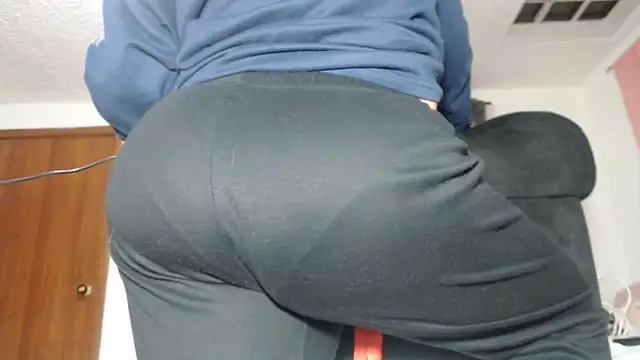 prettyangelsquirt online show from 01.31.25