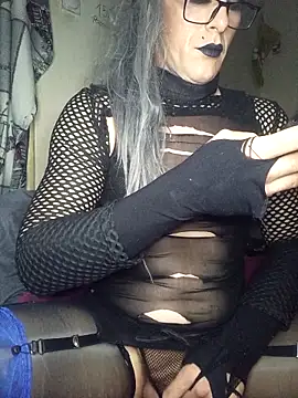 Snapshot of DiamondDrillBit chatting on 01.18.26 DiamondDrillBit online show from 01.18.26